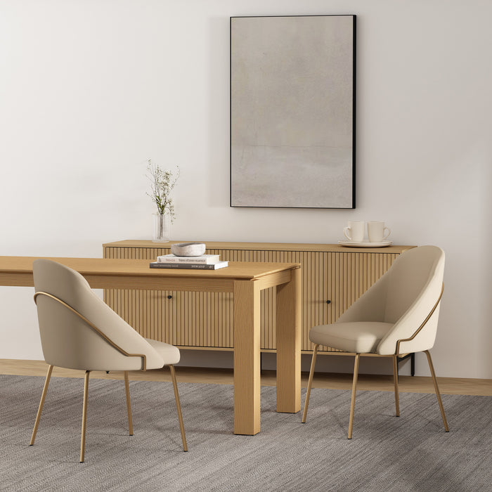 Chaise de salle a manger moderne Gracie en cuir vegetalien et metal, couleur beige et or - Lot de 2