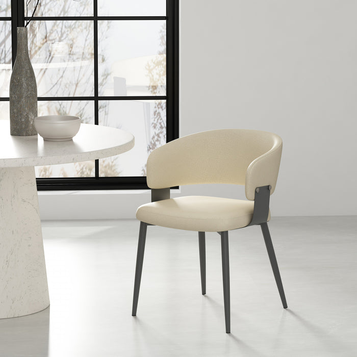 Chaise de salle a manger moderne Luce en metal texture et cuir vegetalien, coloris sable