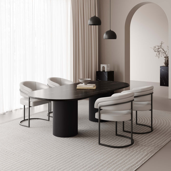 Chaise de salle a manger Augusta moderne en metal et cuir vegetalien, gris clair - Lot de 4