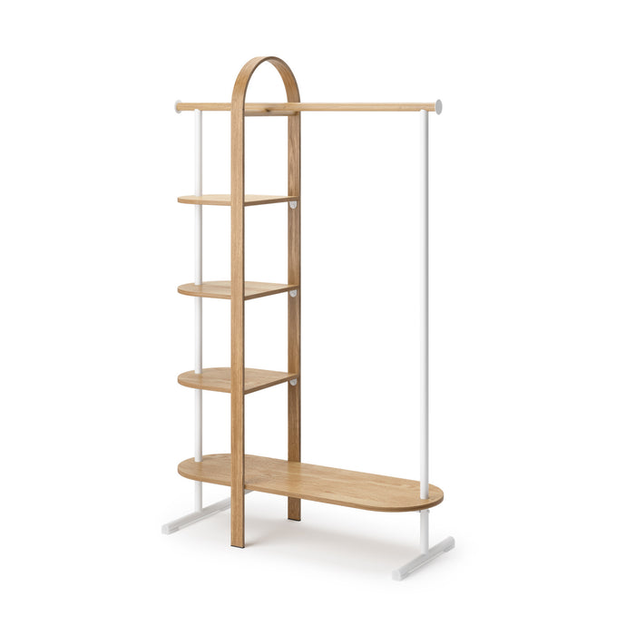 Portemanteau et support à vêtements modernes Bellwood de Umbra en bois - blanc et naturel