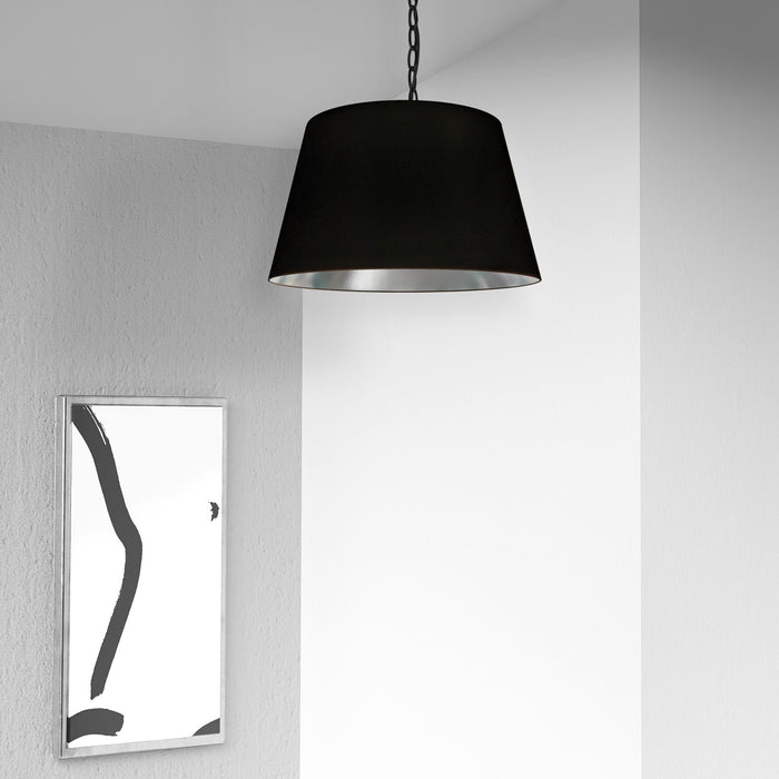 Petit luminaire suspendu Brynn de Dainolite avec abat-jour noir et argenté, fini noir et 1 ampoule