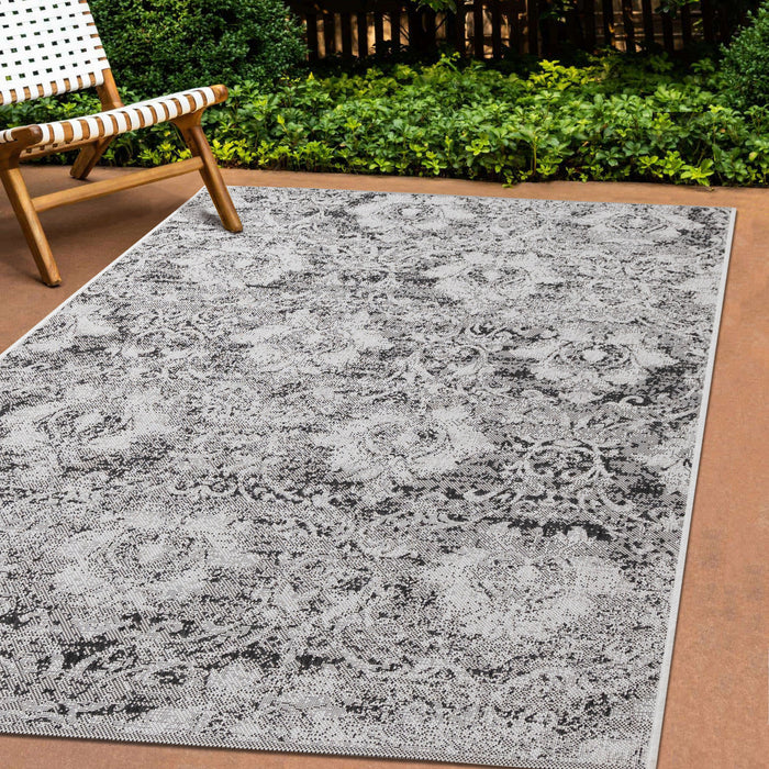 Carpette Jackson à motif damassé vieilli pour l'intérieur et l'extérieur - 5 pi 3 po x 7 pi 7 po