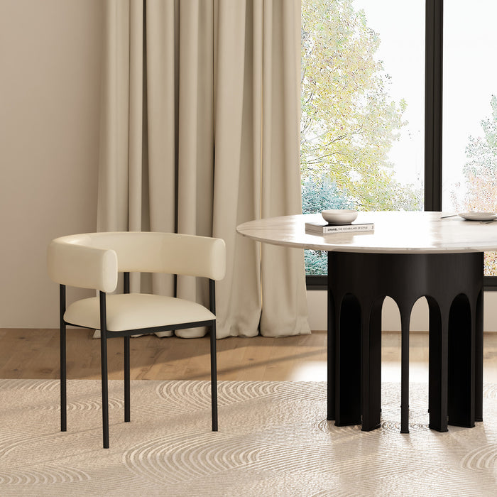 Chaise de salle a manger contemporaine Onda en cuir vegetalien et metal, coloris ivoire