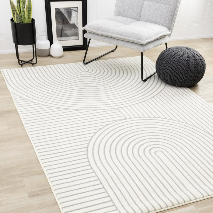 Carpette Forte blanche et grise à motif d’arches courbées pour l’intérieur - 4 pi 7 po x 6 pi 7 po