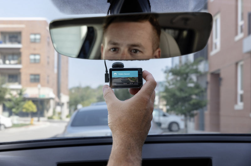 Camera De Tableau De Bord Garmin Dash Cam™ X310 Video 4k - Ecran 2,4\", Enregistrement Automatique D'incidents A 140 Degres Avec Commande Vocale