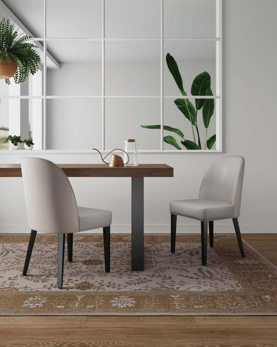 Chaise de salle a manger moderne en bois Hillman avec revetement en tissu gris clair - Lot de 2