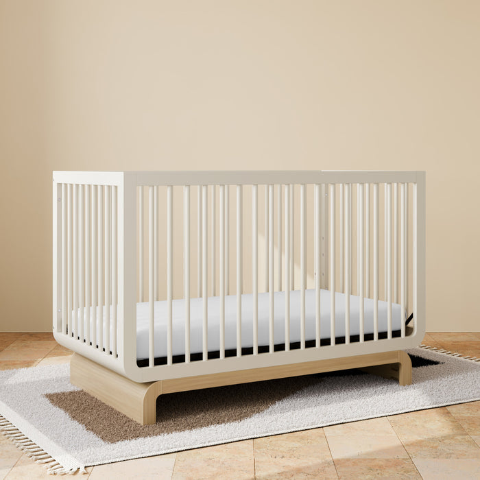 Storkcraft Santorini Lit de bebe convertible 5-en-1 - Avoine avec bois clair
