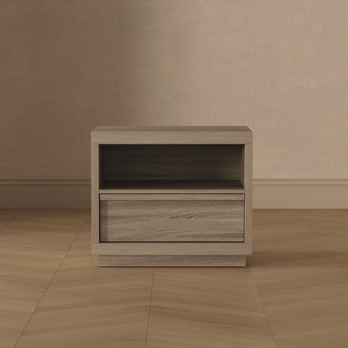 Table de nuit contemporaine Navis 66 cm en chene naturel (1 tiroir)
