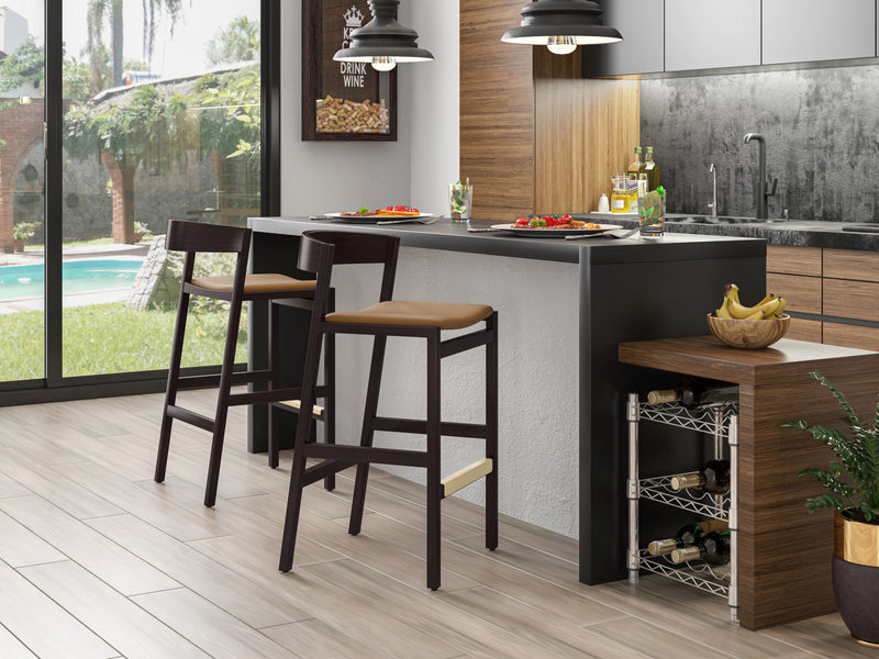 Tabouret de bar en bois rembourre style Klismos mi-siecle moderne, coloris camel - Lot de 3