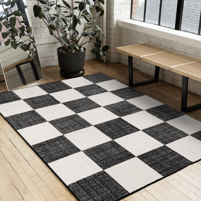Tapis Covington a Carreaux Noir et Blanc, 5'3\" x 7'7\"