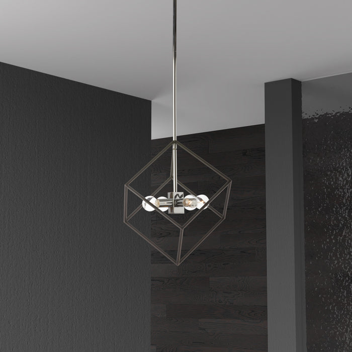 Luminaire suspendu Kappa de Dainolite avec fini chromé poli et noir mat, et 4 ampoules