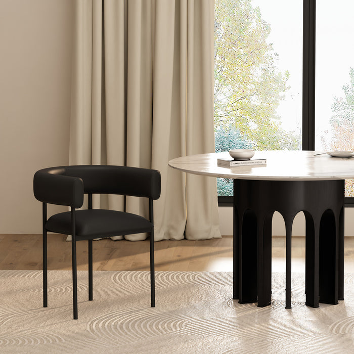 Chaise de salle a manger contemporaine Onda en cuir vegetalien et metal, coloris noir