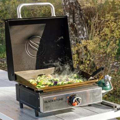 Gril de table Blackstone 17\" avec hotte - 2143CA