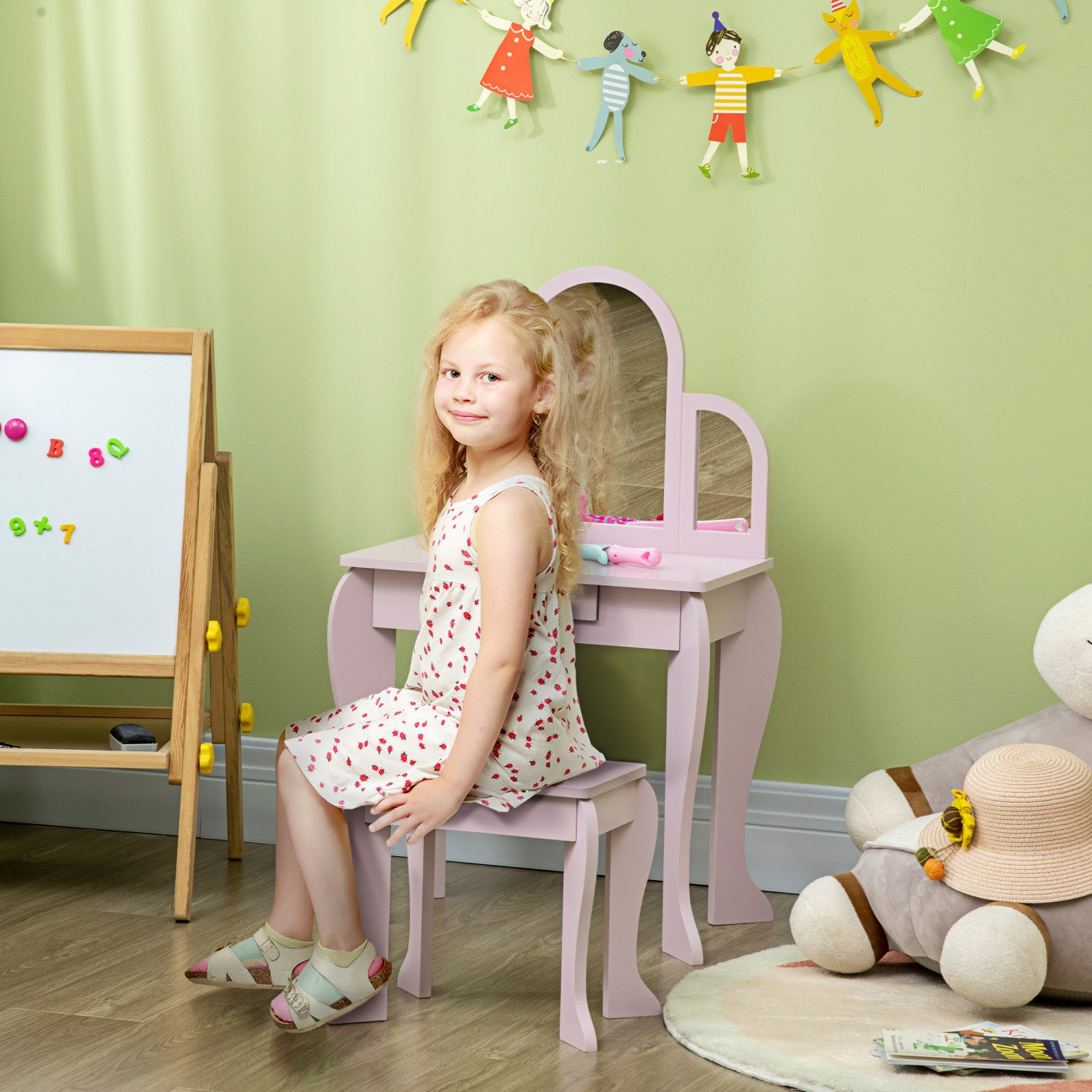 Ensemble pyjama court 'Bisounours' - 2 pièces - rose - Kiabi - 15.00 Ensemble pyjama court 'Bisounours' - 2 pièces - rose - Kiabi - 15.00