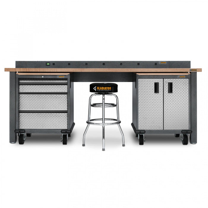 Multiprise de 6 po de largeur à 9 prises pour l’établi de Gladiator - granite martelé