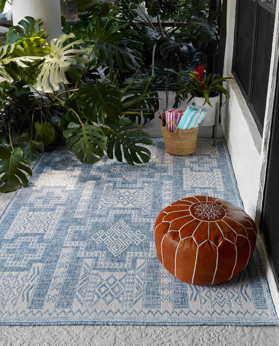Tapis Transitionnel Nyra 5'3\" x 7'0\" en Bleu