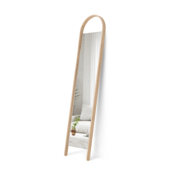Miroir à adosser au mur Bellwood de Umbra - naturel