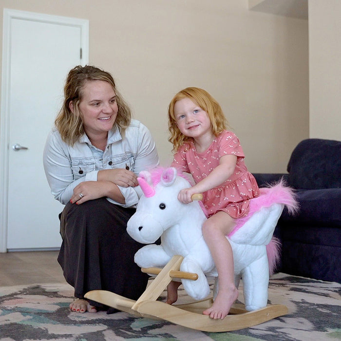 Qaba Cheval A Bascule Peluche Licorne Enfant Cheval A Bascule Doux Et Chaud Avec Chante Chanson Rose