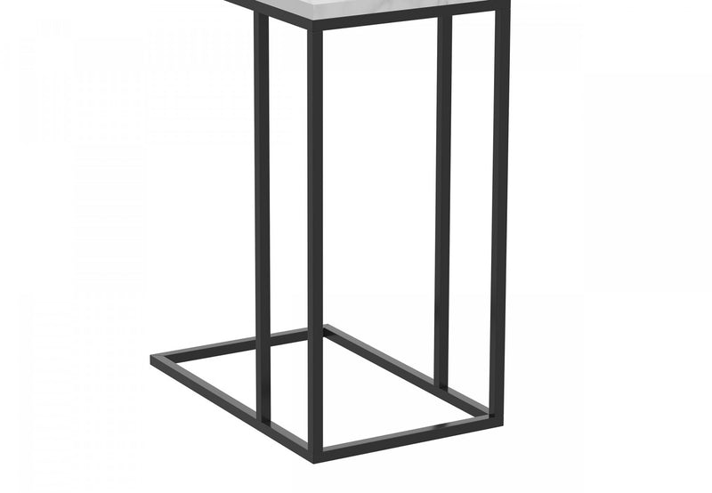 Table de bout en forme de C de 19 po en marbre et métal noir avec armature en métal - multicolore