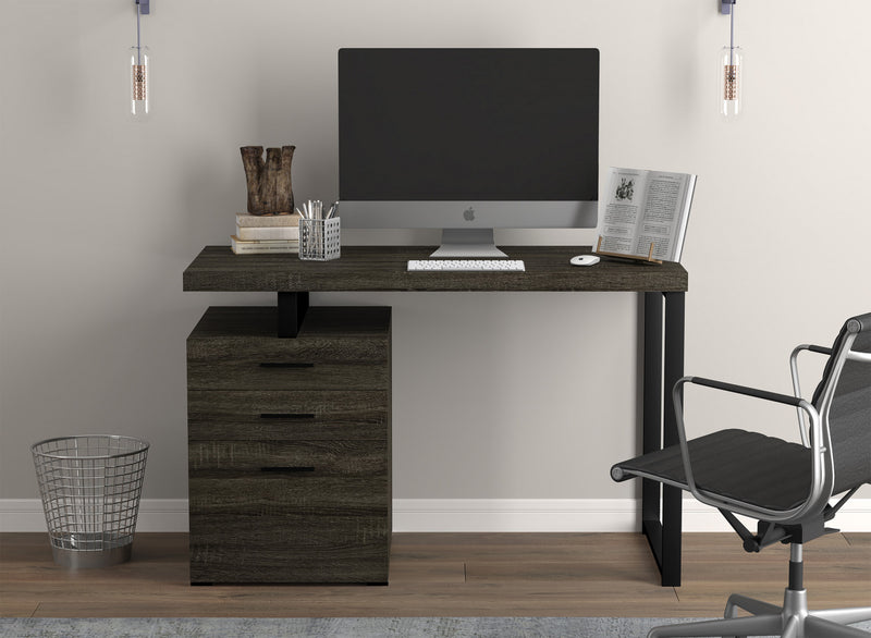 Bureau D’etude 47,25 Po Pour Bureau A Domicile Ou Salle De Jeux – Bois Gris Fonce Avec 3 Tiroirs Et Base En Metal Argente