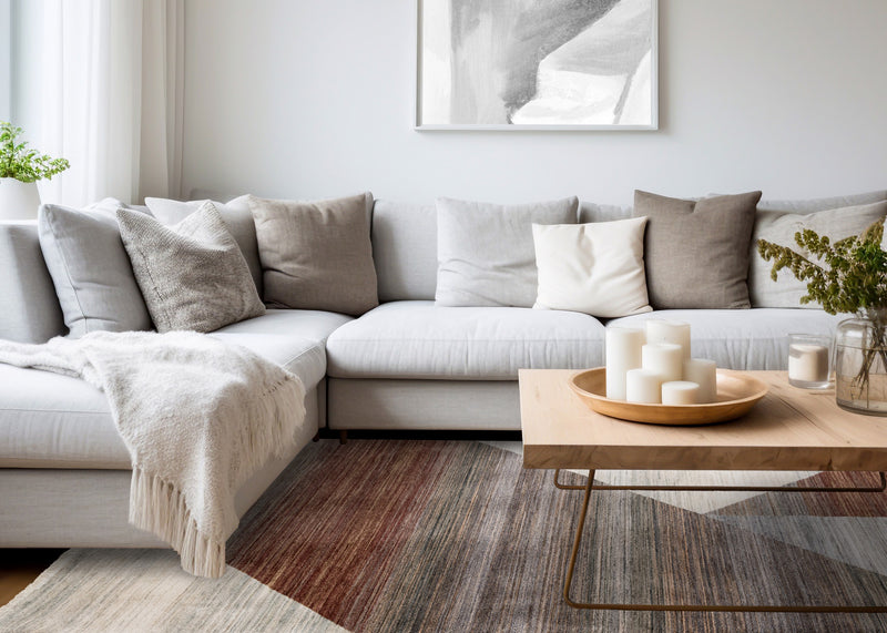 Carpette Olivia rouge, blanche et grise à motif géométrique vieilli - 5 pi 3 po x 7 pi 10 po