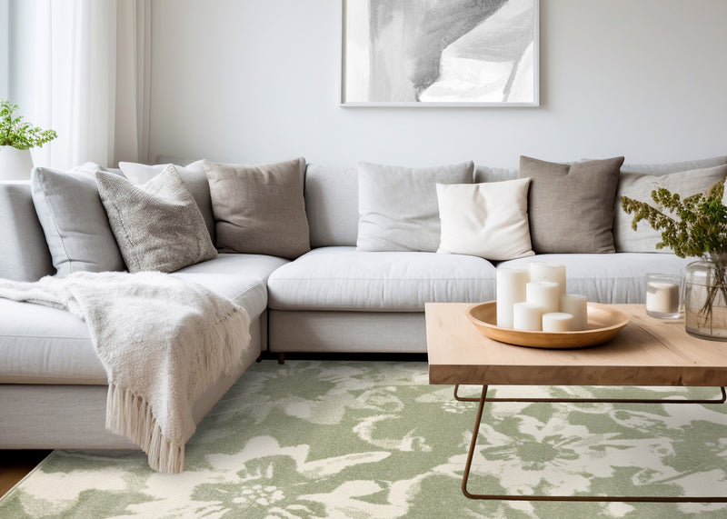 Carpette Ellis verte et crème à motif floral - 7 pi 10 po x 10 pi 6 po