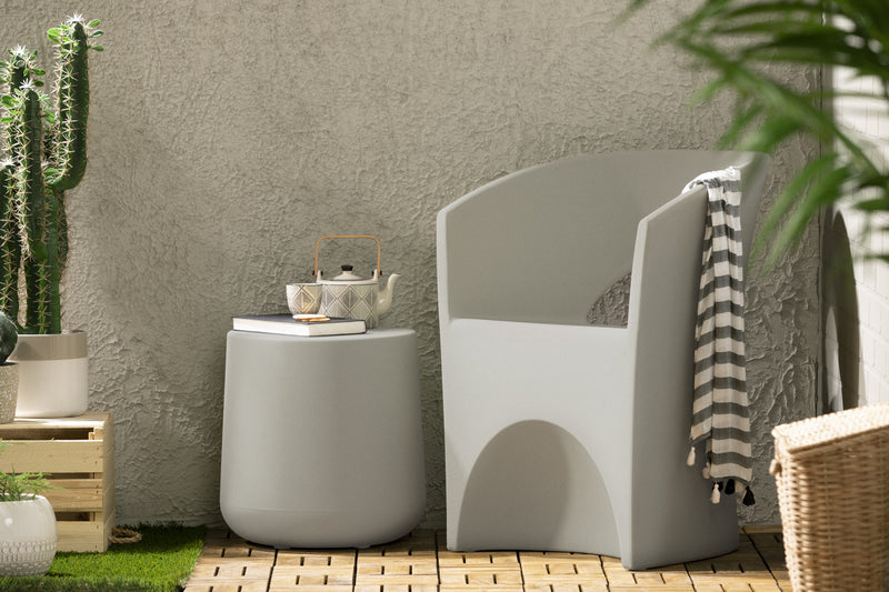 Table de fauteuil ronde Dalya pour la terrasse - greige