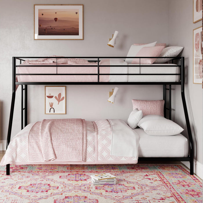 Lits superposés Mainstays Dorel Home en métal avec lit simple au-dessus du lit double, pour petit espace, pour jeunes - noirs