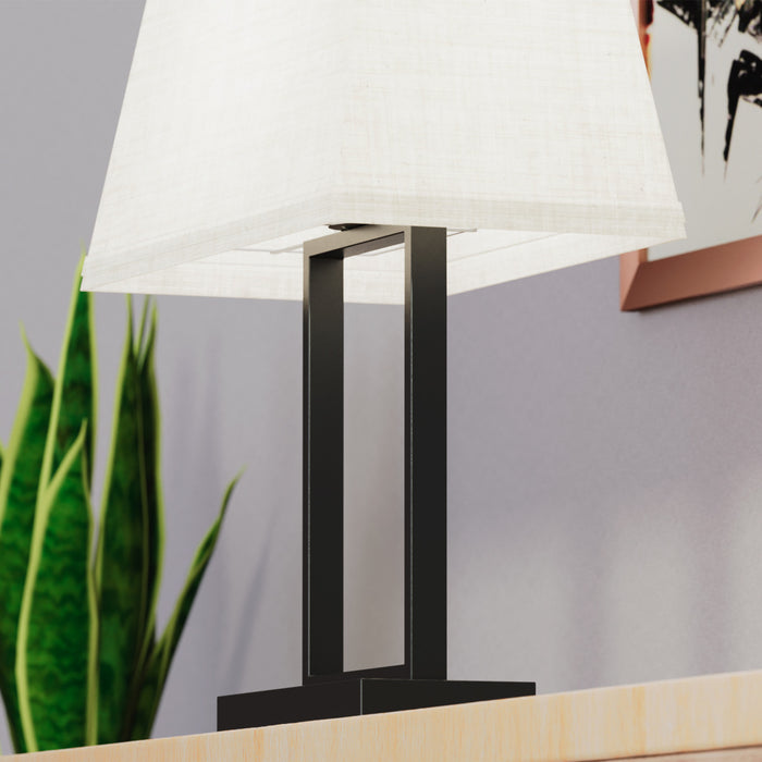 Lampe de table rectangulaire moderne noire de 22 po avec abat-jour en tissu