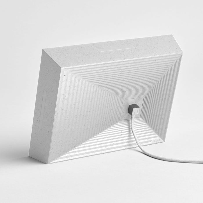 Cadre photo numérique Mason de Aura avec haut-parleur - quartz blanc