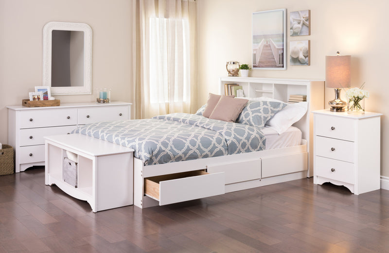 Table de nuit haute Monterey à 3 tiroirs - blanche