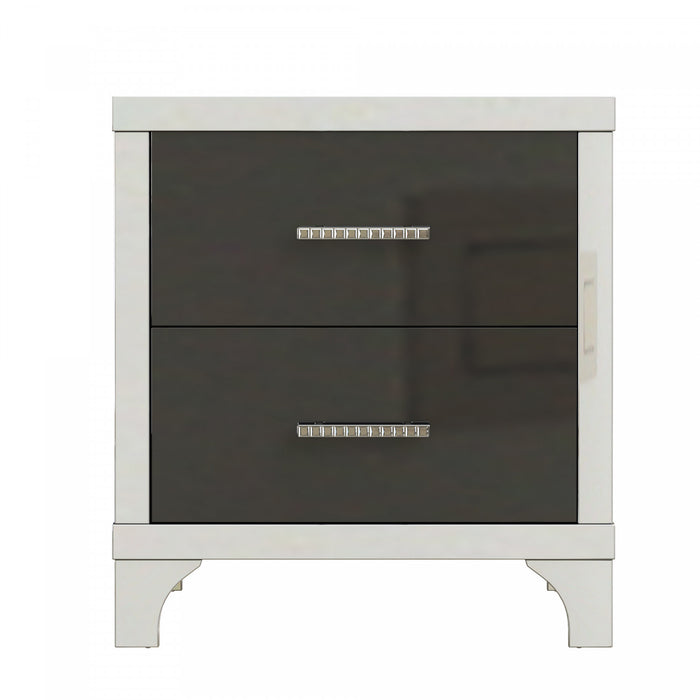 Sophia table de chevet laquee brillante avec 2 tiroirs et poignees en metal, noir