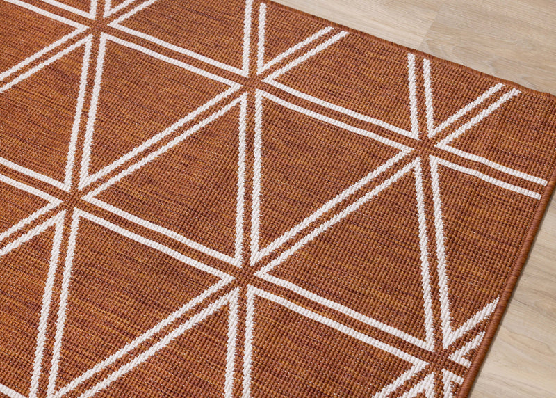 Carpette Brooke à motif de diamants géométriques pour l'extérieur - 5 pi 3 po x 7 pi 7 po