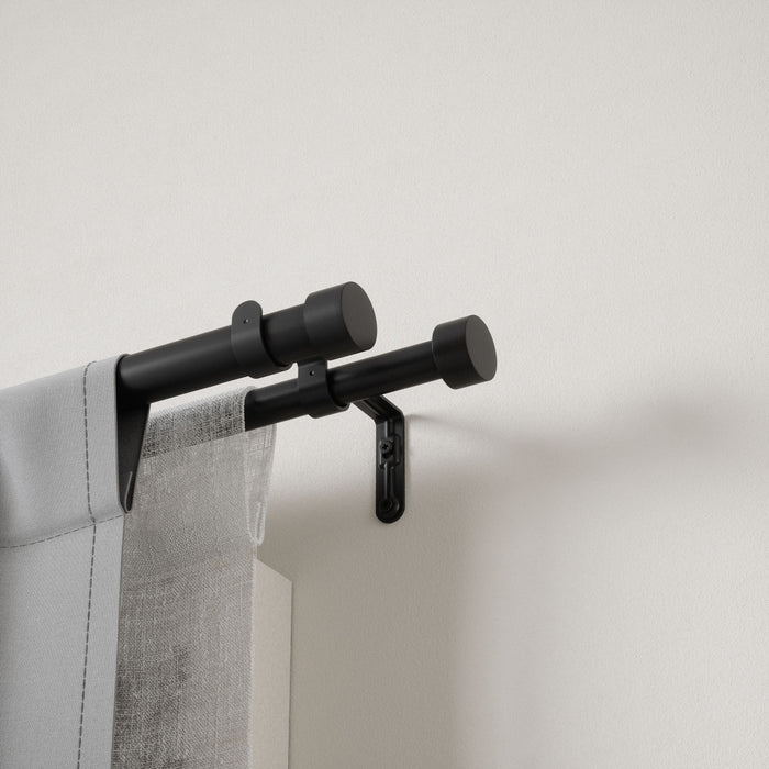  Tringle à rideaux extensible double Cappa de Umbra noir brossé de 1 po - 120 po à 180 po