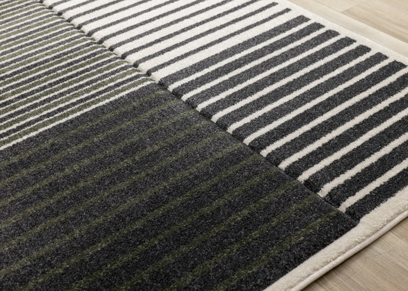 Tapis Maverick vert, noir et blanc a rayures modernes, 7'10\" x 10'6\"