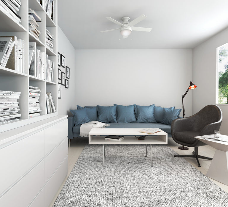 Ventilateur de plafond Anslee à profil bas avec luminaire - Blanc