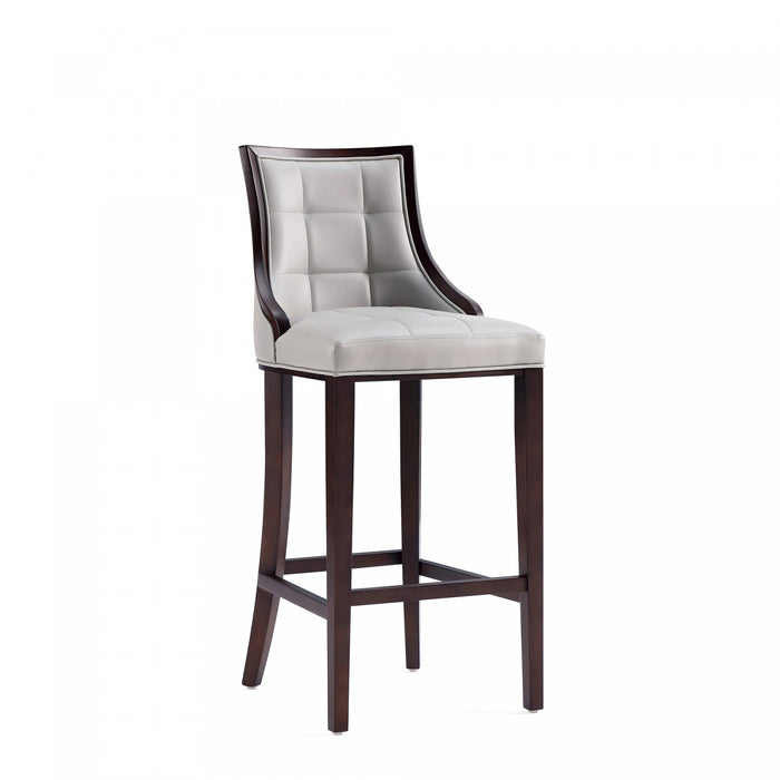 Tabouret de bar traditionnel en bois avec assise rembourree Fifth Avenue, gris clair – Lot de 2