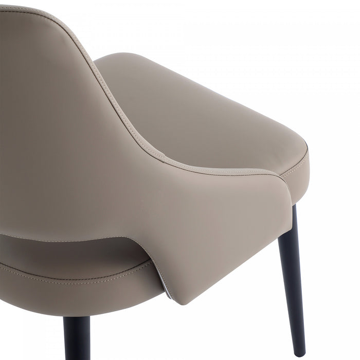 Chaise de salle a manger moderne Tremont en cuir vegetalien et metal, taupe - Lot de 2