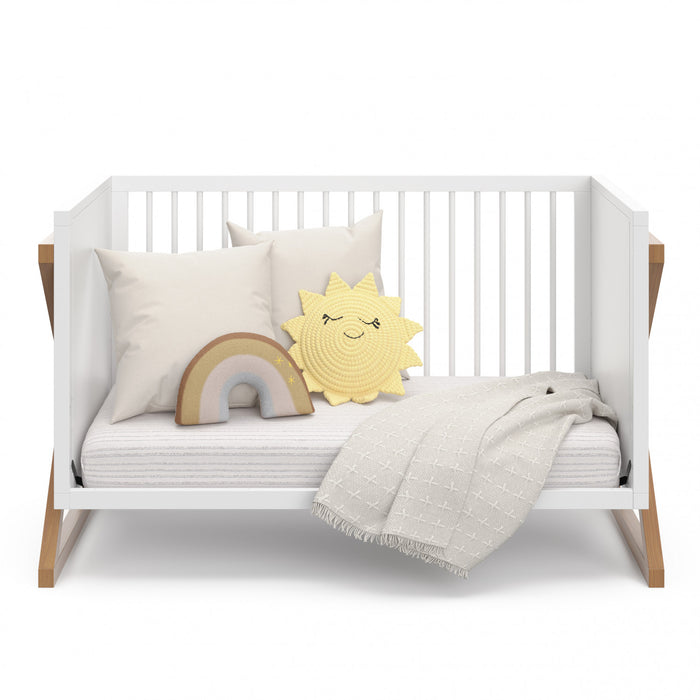 Storkcraft Equinox Lit de bebe convertible 3-en-1 - Blanc avec vintage bois clair