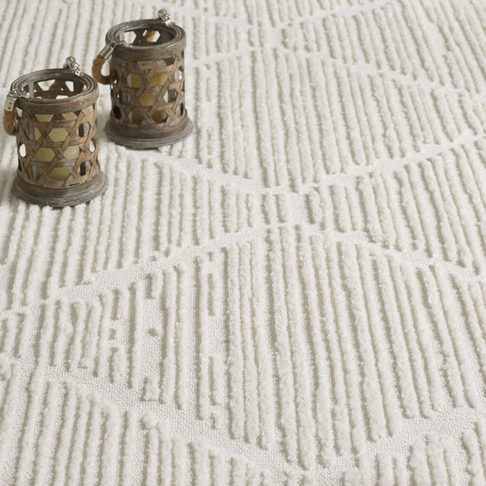 Carpette à poil long Quinto crème à motif de grands treillis - 2 pi 7 po x 8 pi 