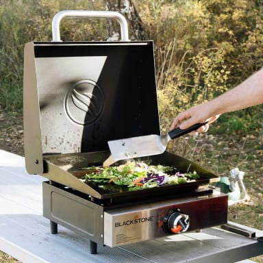 Gril de table Blackstone 17\" avec hotte - 2143CA