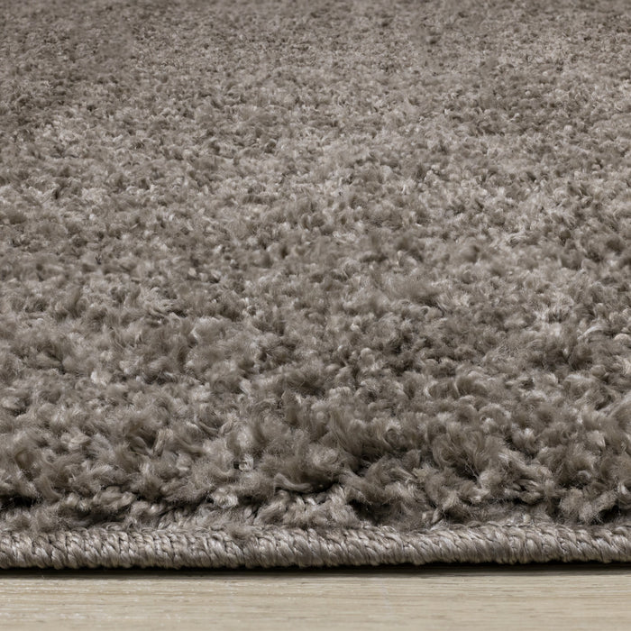 Carpette à poil long Brooklyn taupe foncé - 5 pi 3 po x 7 pi 7 po