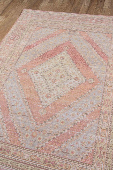 Tapis Traditionnel Poppy 2'7\" x 8'0\" en Rose