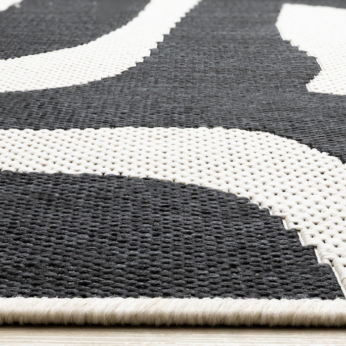 Tapis d'exterieur Jackson a lignes abstraites noires et blanches, 7'10\" x 10'6\"