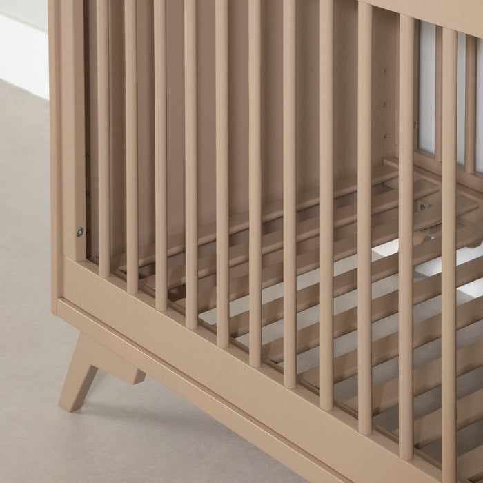 Lit de bébé Milos à hauteur réglable - rose blush