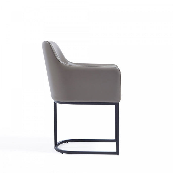 Fauteuil moderne en metal et cuir vegetalien Serena en taupe - Lot de 2