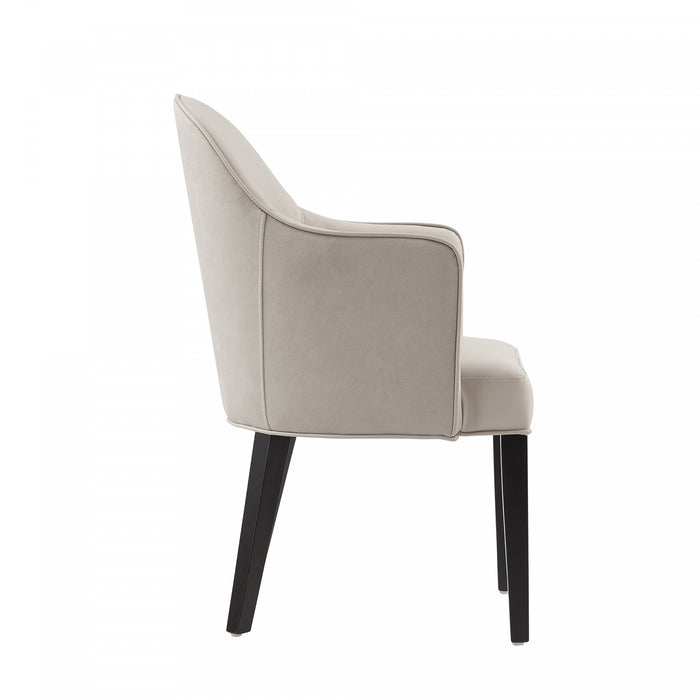 Fauteuil moderne Hillman en cuir vegetalien et velours avec accoudoirs en bois, gris clair - Lot de 2