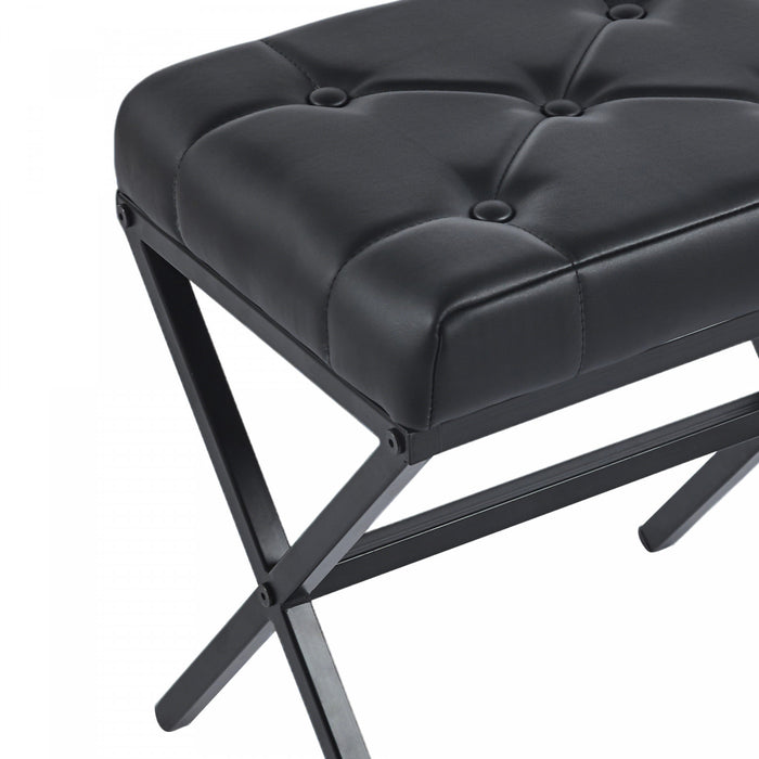 Tabouret d’appoint Liam avec coussin capitonne et pieds en metal, couleur noire