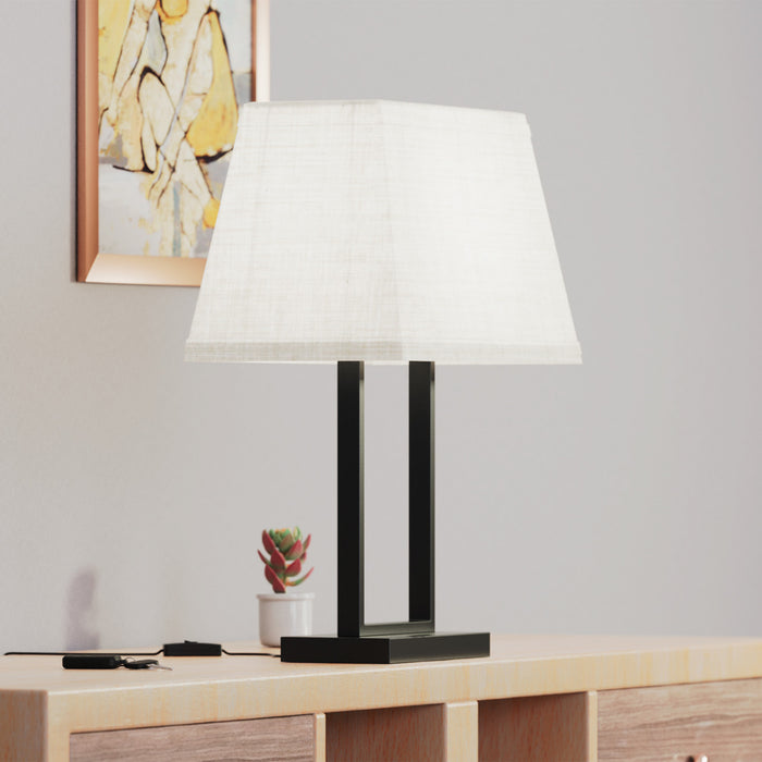 Lampe de table rectangulaire moderne noire de 22 po avec abat-jour en tissu