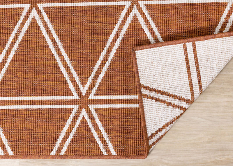 Carpette Brooke à motif de diamants géométriques pour l'extérieur - 5 pi 3 po x 7 pi 7 po